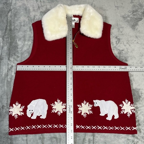 Lisa International Boiled Wool Red Vest Large Polar Bear Snowflake Embellished - Picture 6 of 16